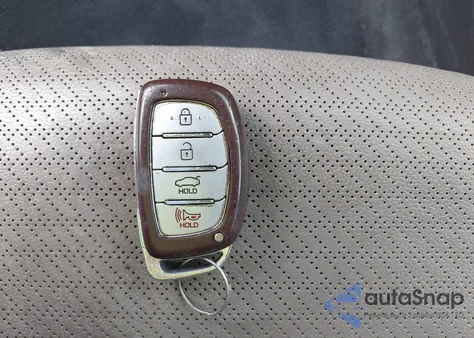 2017 Hyundai Elantra Limited z USA, uszkodzony, nr VIN 5NPD84LF6HH041555